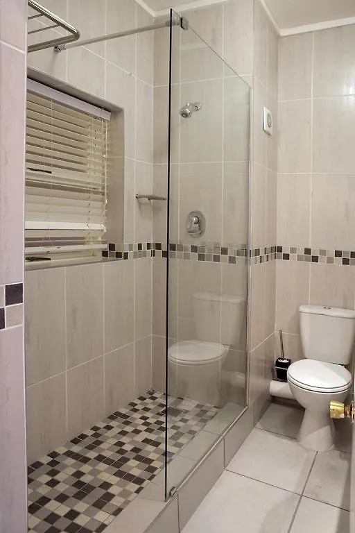Brookes Hill Suites Hotel Port Elizabeth 3*,